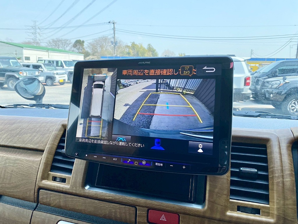 常時７０台以上のハイエース在庫数、フレックス株式会社ハイエース千葉北店！