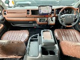 常時７０台以上のハイエース在庫数、フレックス株式会社ハイエース千葉北店！