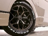 常時７０台以上のハイエース在庫数、フレックス株式会社ハイエース千葉北店！