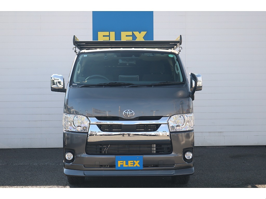 常時７０台以上のハイエース在庫数、フレックス株式会社ハイエース千葉北店！