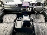 常時７０台以上のハイエース在庫数、フレックス株式会社ハイエース千葉北店！