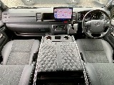 常時７０台以上のハイエース在庫数、フレックス株式会社ハイエース千葉北店！