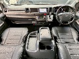 常時７０台以上のハイエース在庫数、フレックス株式会社ハイエース千葉北店！