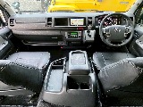 常時７０台以上のハイエース在庫数、フレックス株式会社ハイエース千葉北店！