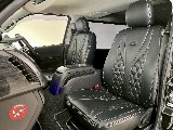 常時70台以上のハイエース在庫数、フレックス株式会社ハイエース千葉北店!