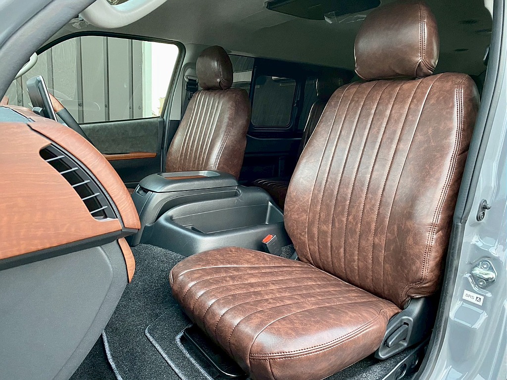 トヨタ ハイエース(13枚目)