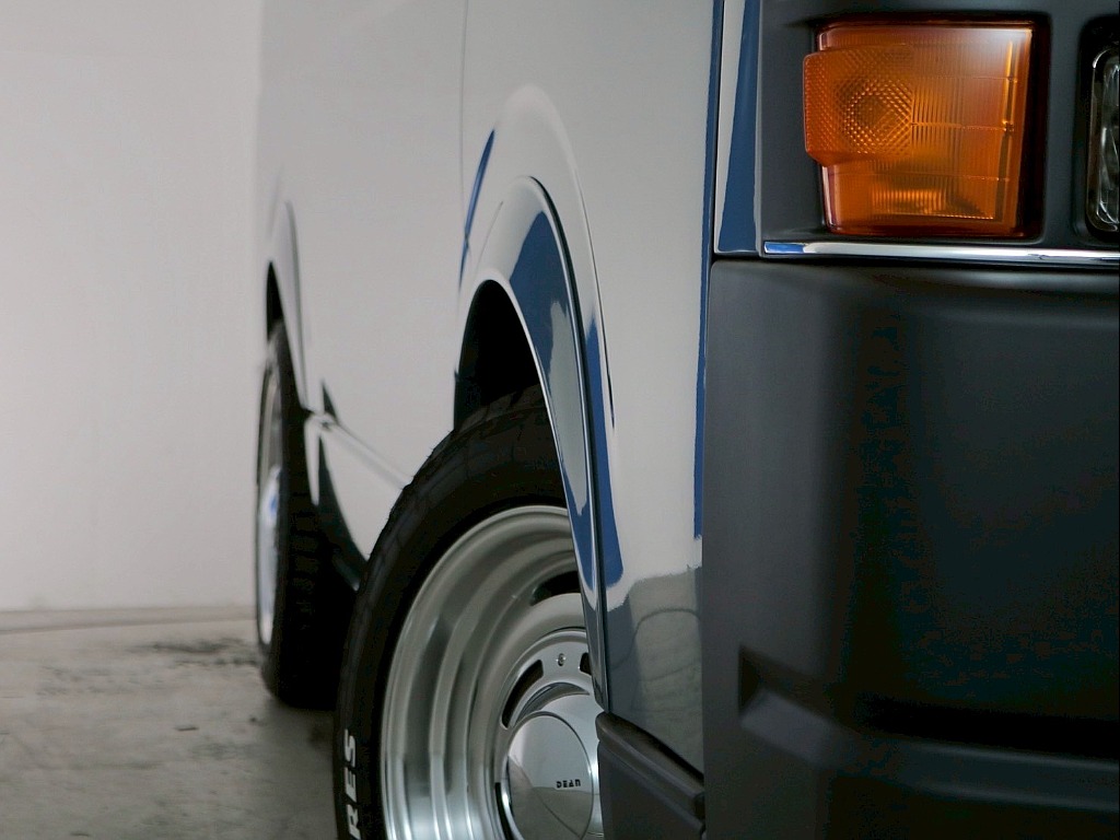 トヨタ ハイエース(10枚目)