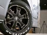 常時７０台以上のハイエース在庫数、フレックス株式会社ハイエース千葉北店！