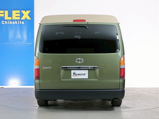 メッキパーツがクラシック感を引き立てます。