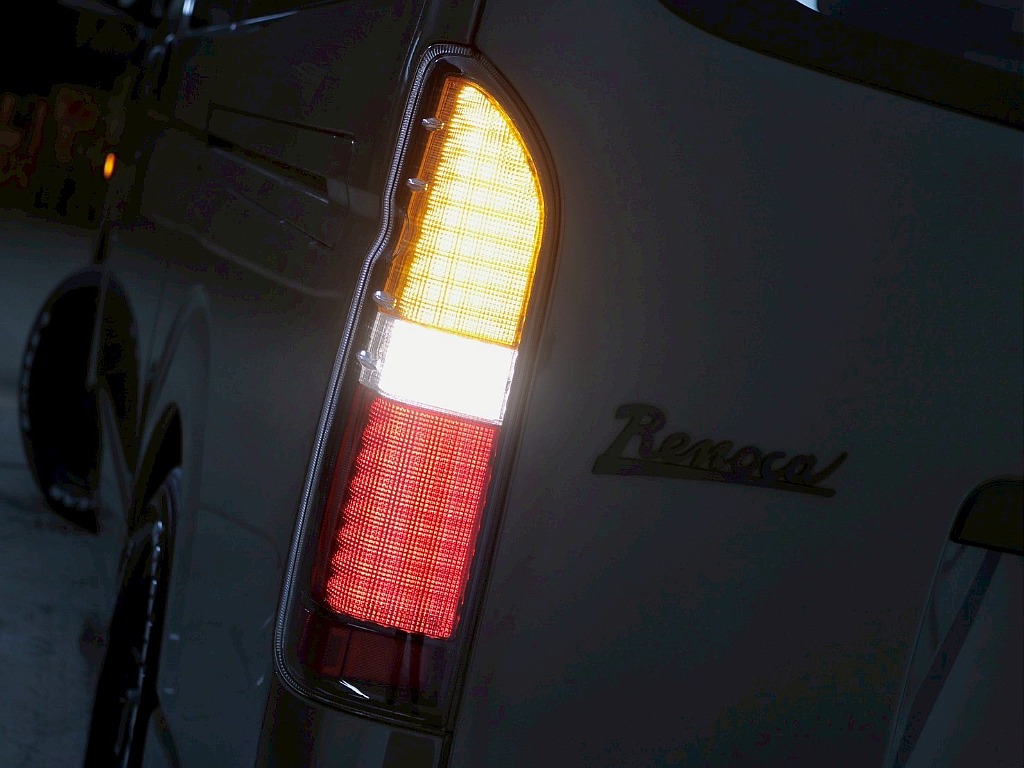 トヨタ ハイエースバン(11枚目)