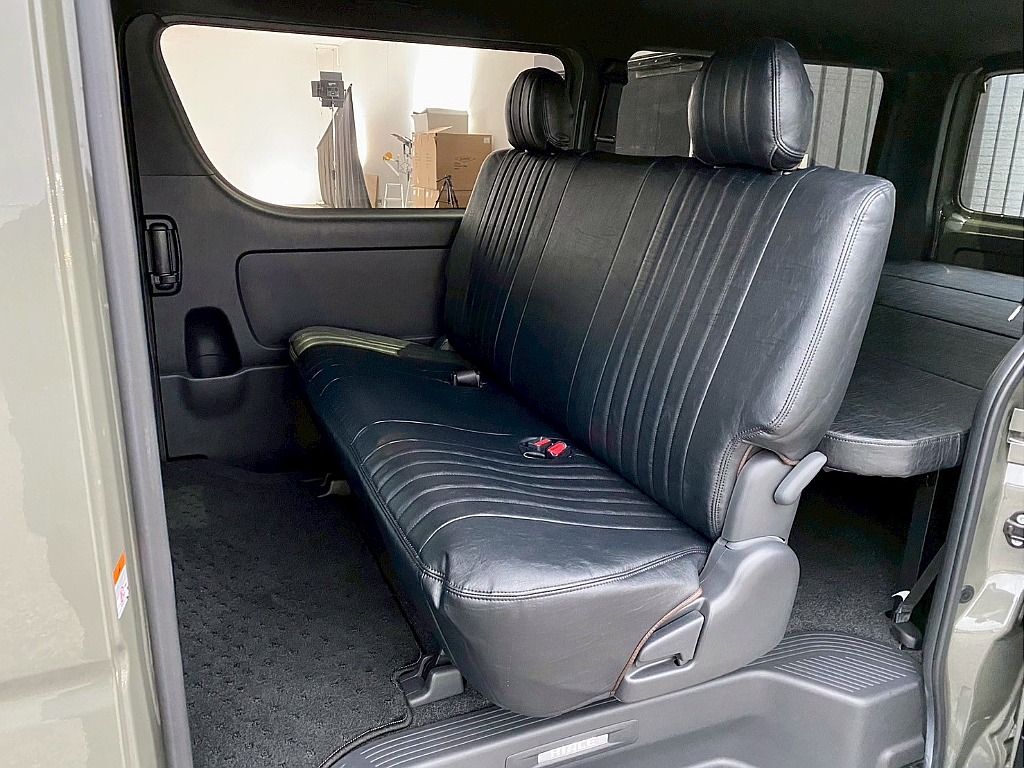 トヨタ ハイエースバン(18枚目)