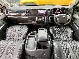 常時７０台以上のハイエース在庫数、フレックス株式会社ハイエース千葉北店！