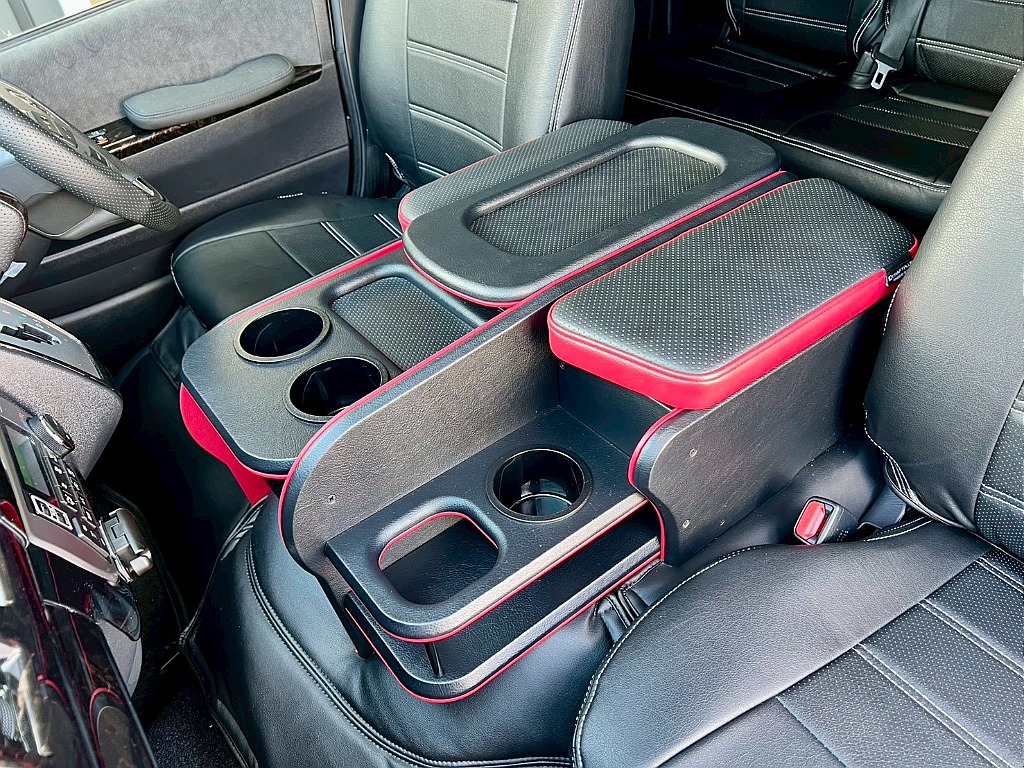 トヨタ ハイエース(26枚目)