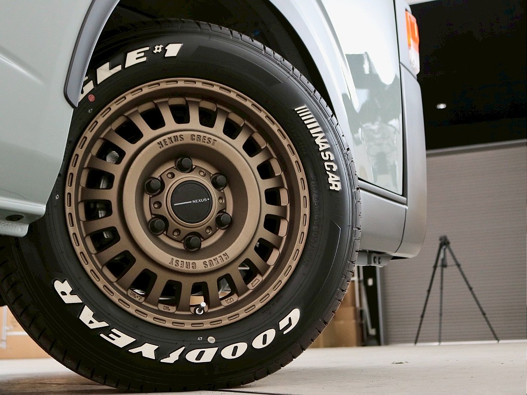 トヨタ ハイエースバン(17枚目)