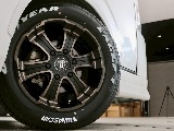 常時７０台以上のハイエース在庫数、フレックス株式会社ハイエース千葉北店！