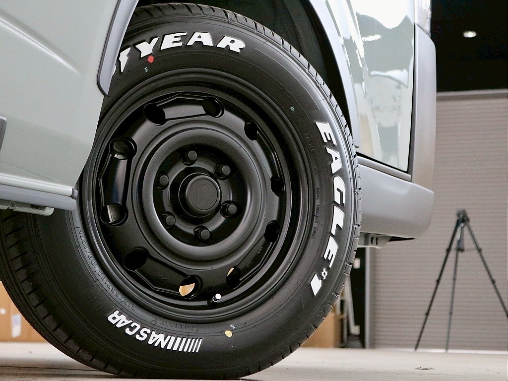 トヨタ ハイエースバン(18枚目)