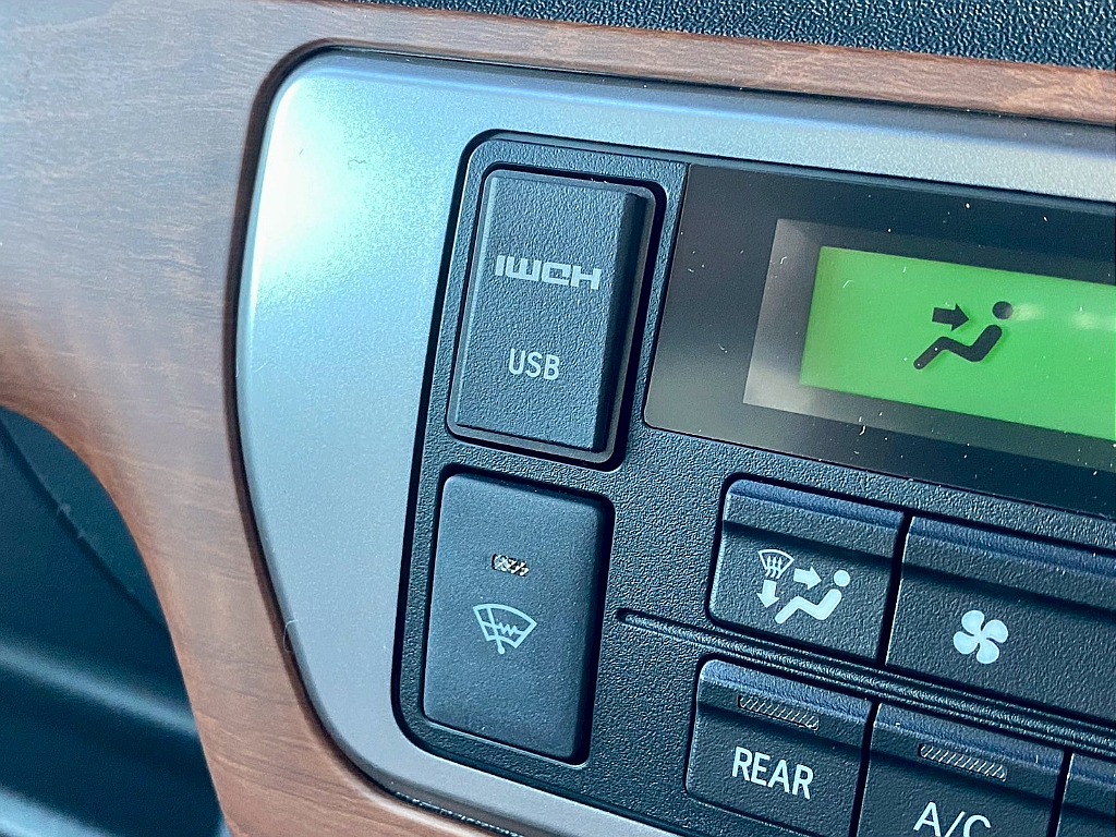 トヨタ ハイエースバン(32枚目)