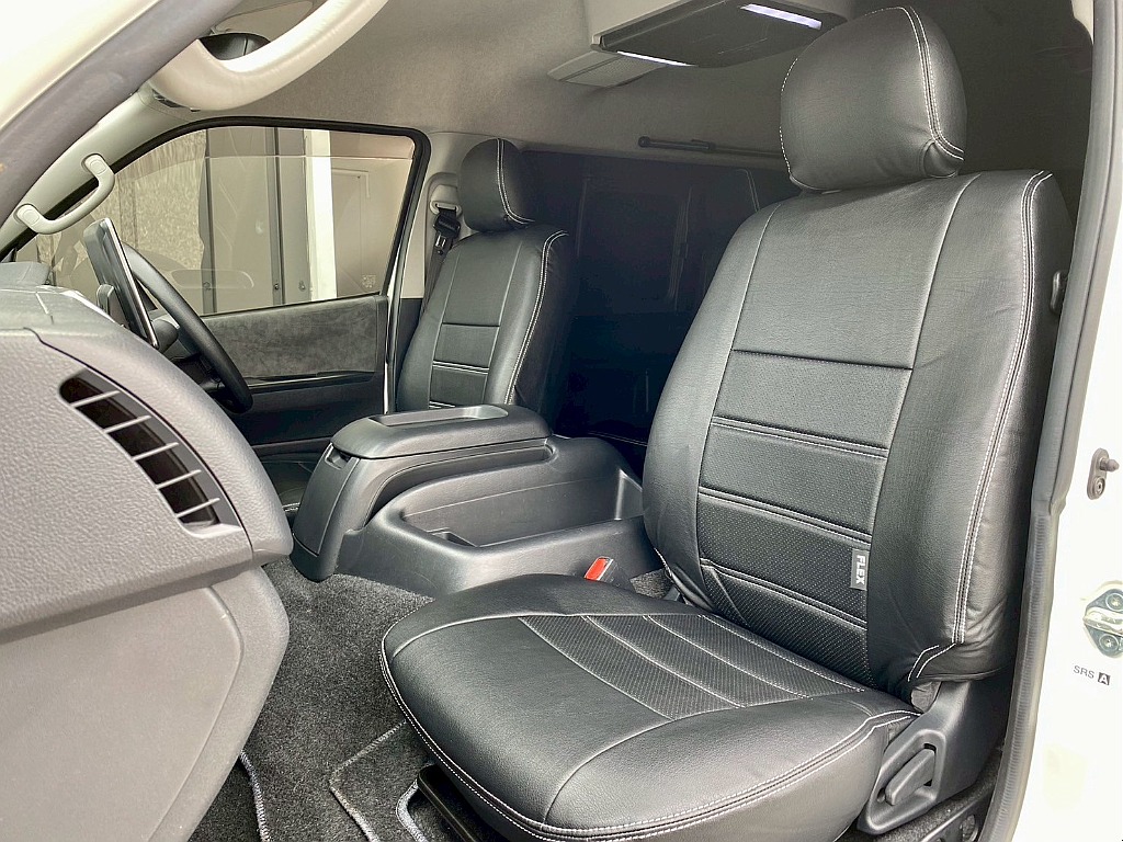 常時７０台以上のハイエース在庫数、フレックス株式会社ハイエース千葉北店！