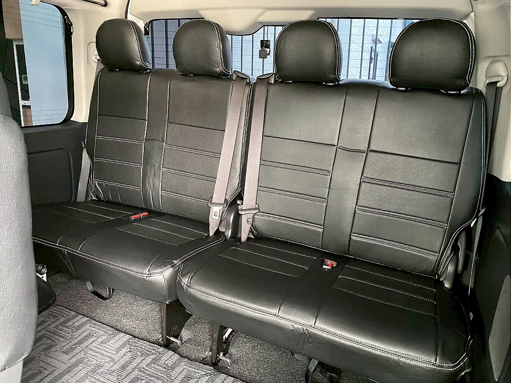 常時７０台以上のハイエース在庫数、フレックス株式会社ハイエース千葉北店！