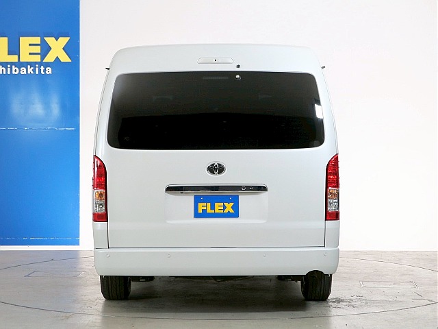 常時７０台以上のハイエース在庫数、フレックス株式会社ハイエース千葉北店！