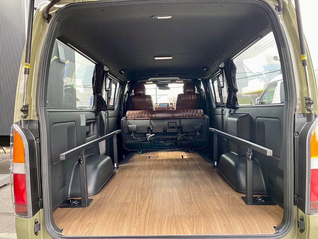 トヨタ ハイエースバン(20枚目)