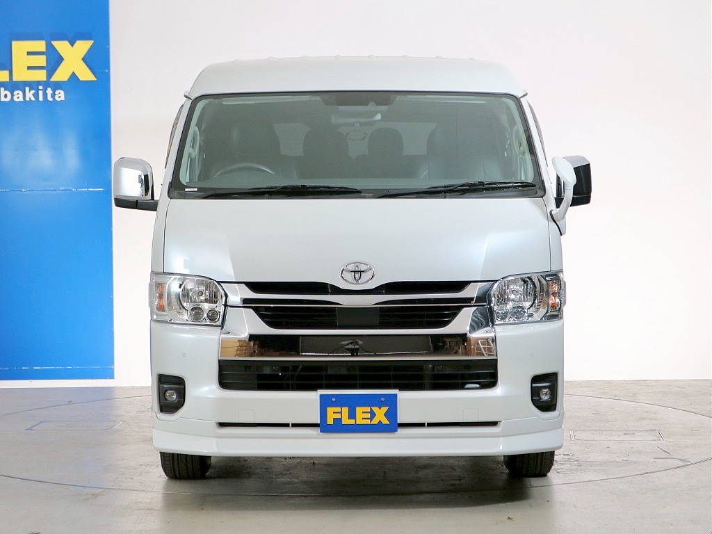 常時７０台以上のハイエース在庫数、フレックス株式会社ハイエース千葉北店！