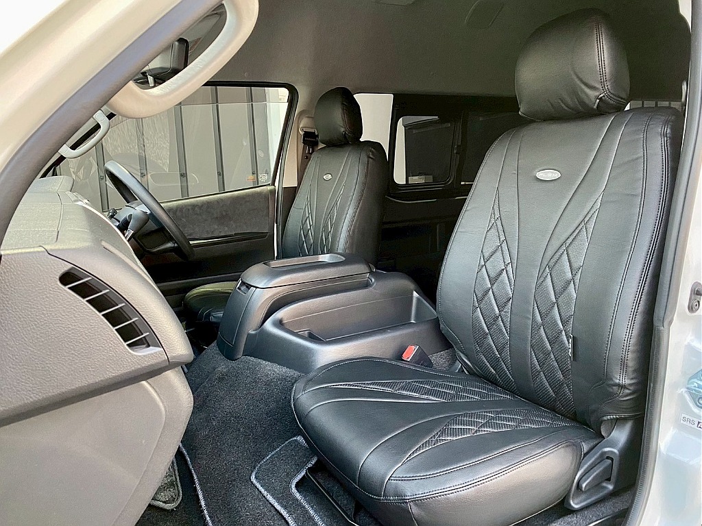 トヨタ ハイエース(14枚目)