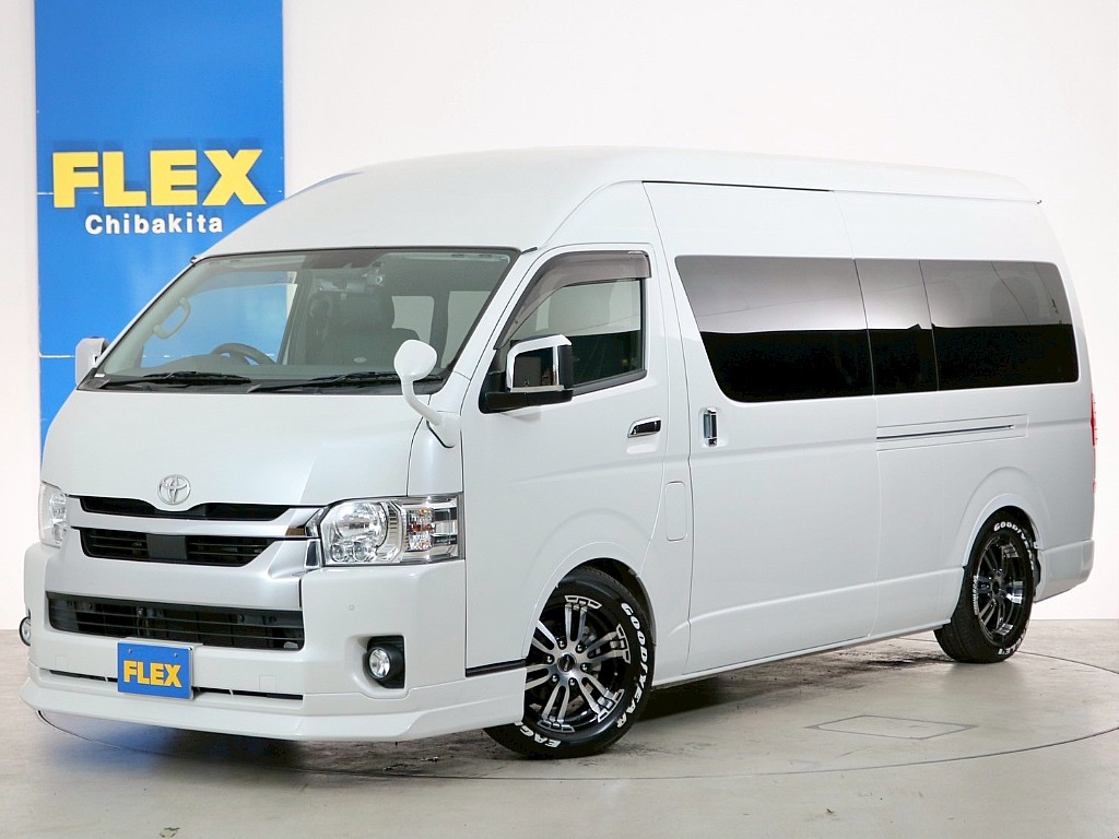 トヨタ ハイエース(1枚目)