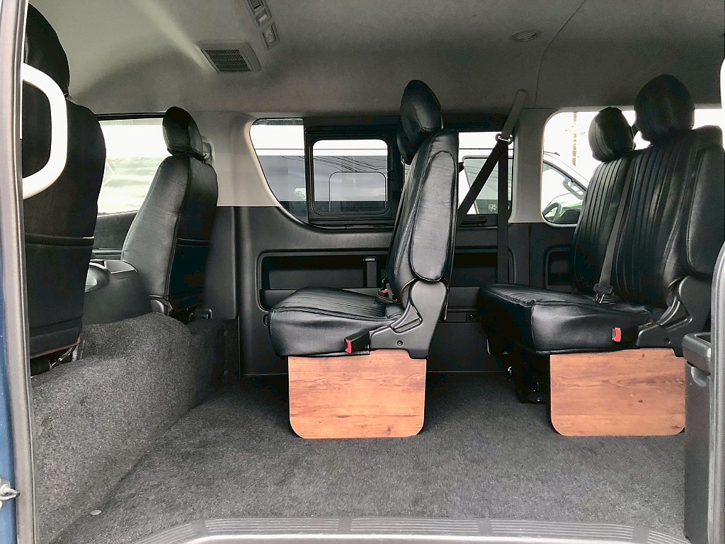 トヨタ ハイエース(14枚目)