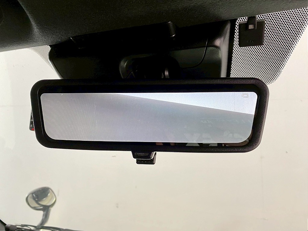 トヨタ ハイエースバン(16枚目)