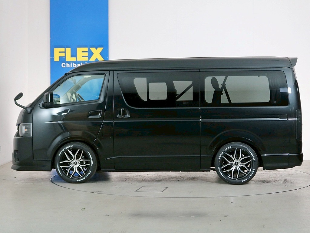 トヨタ ハイエース(5枚目)