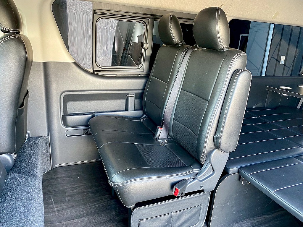 トヨタ ハイエース(16枚目)