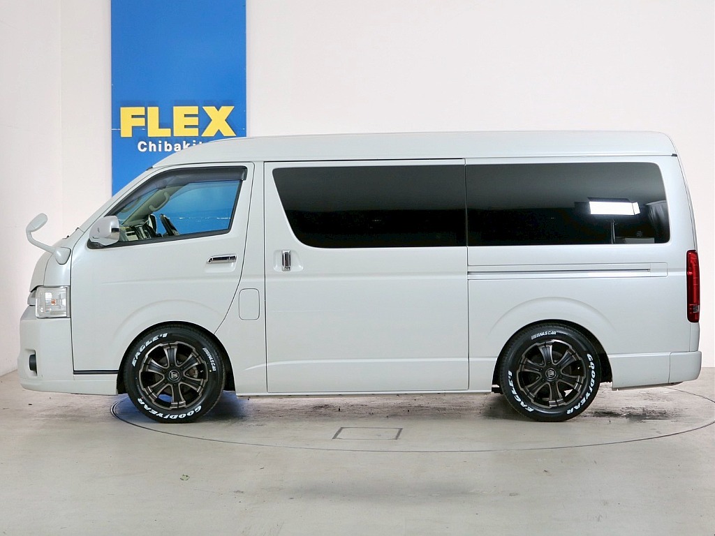 トヨタ ハイエース(6枚目)