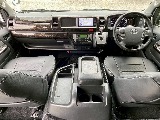 トヨタ ハイエース(2枚目)