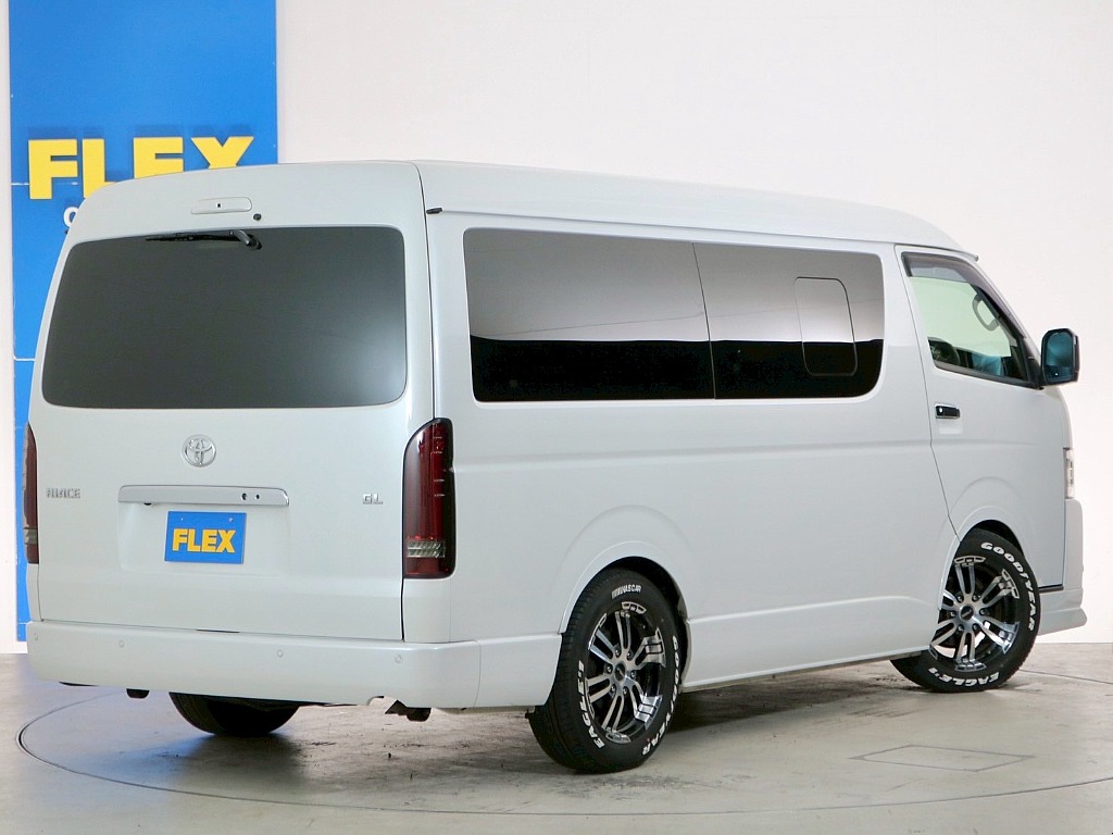 トヨタ ハイエース(5枚目)