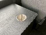 ベッド家具にはドリンクホルダーも完備！