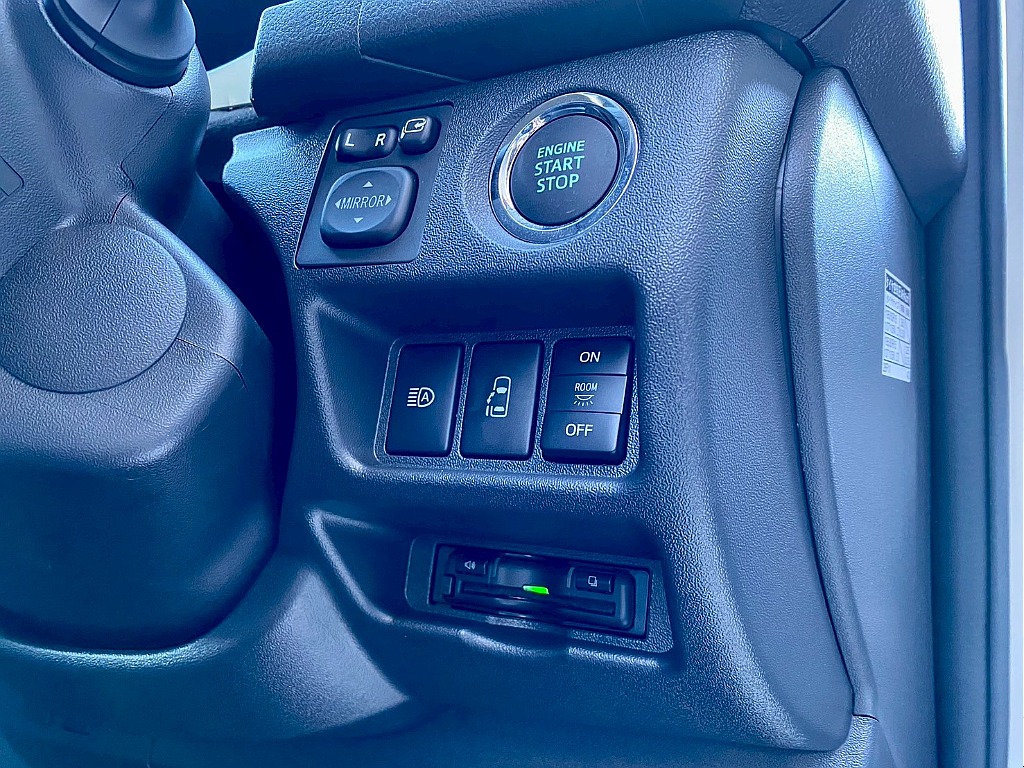 トヨタ ハイエース(28枚目)