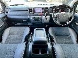 トヨタ ハイエースバン(2枚目)