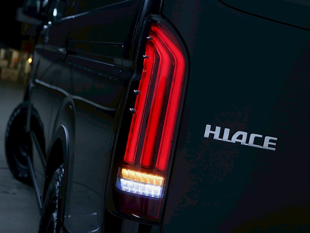 トヨタ ハイエース(14枚目)