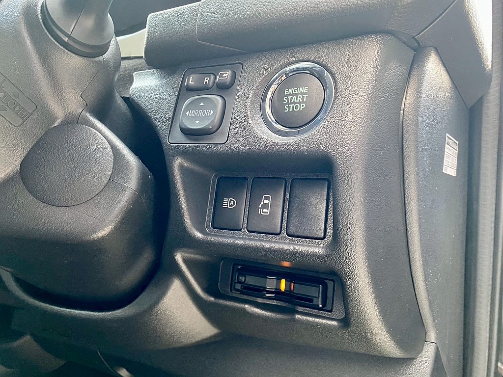 トヨタ ハイエース(20枚目)