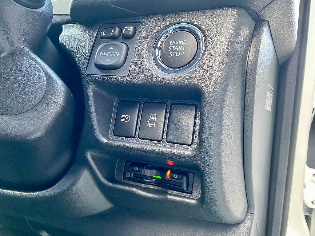 トヨタ&nbsp;ハイエース&nbsp;ワゴン2.7GLロング ミドルルーフ&nbsp;内装アレンジ Ｖｅｒ５&nbsp;千葉県の詳細画像&nbsp;その14