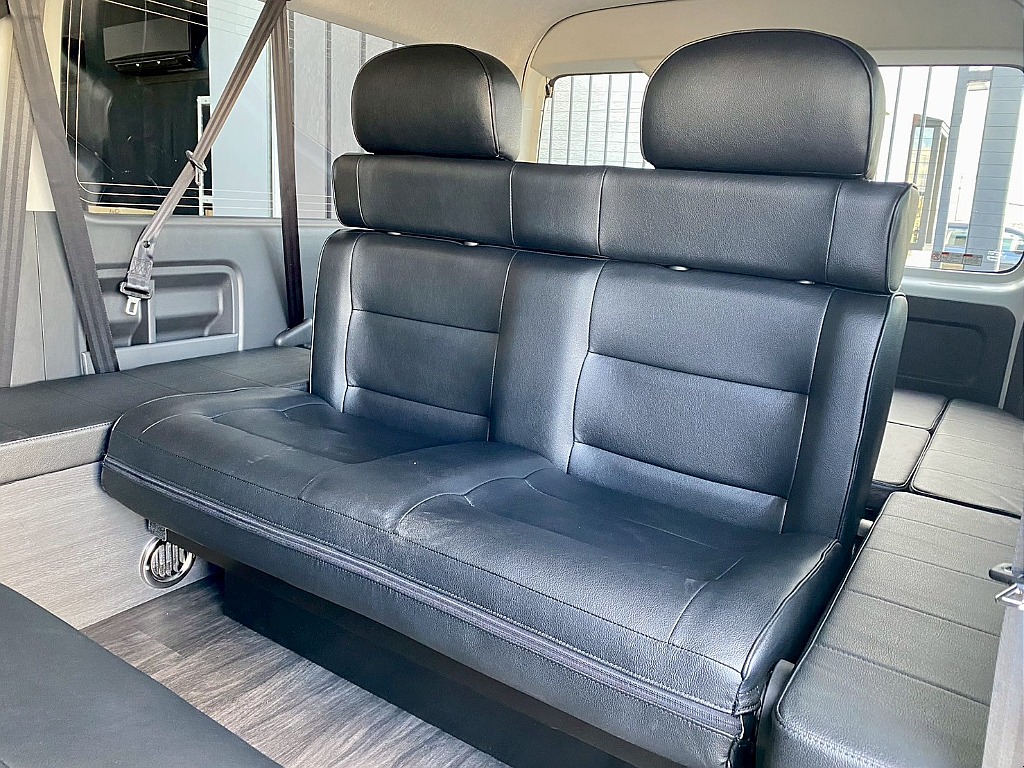 3列目は2列目同様の動きが可能！