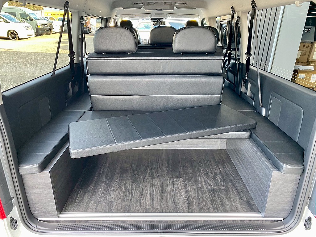 ベッドパネルの取り外しは簡単！大きな荷物も積めます！