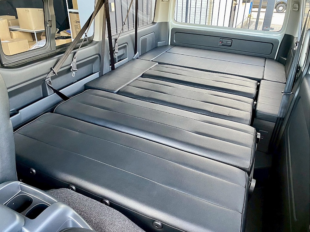 トヨタ&nbsp;ハイエース&nbsp;ワゴン2.7GLロング ミドルルーフ&nbsp;内装アレンジ Ｖｅｒ５&nbsp;千葉県の詳細画像&nbsp;その4