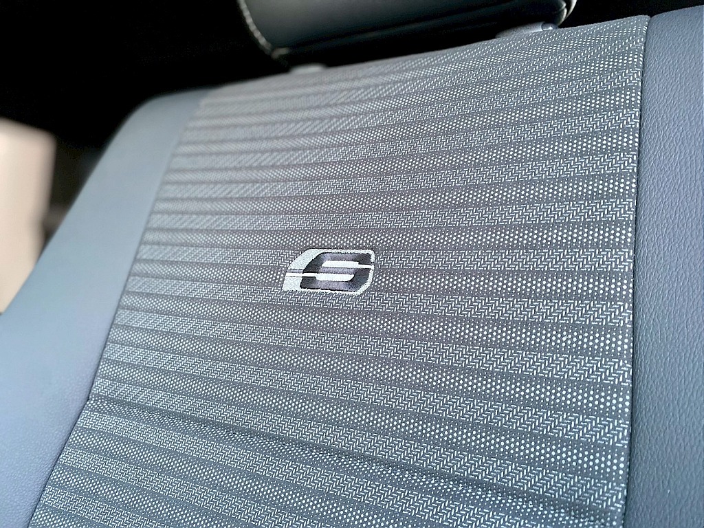 トヨタ ハイエースバン(15枚目)