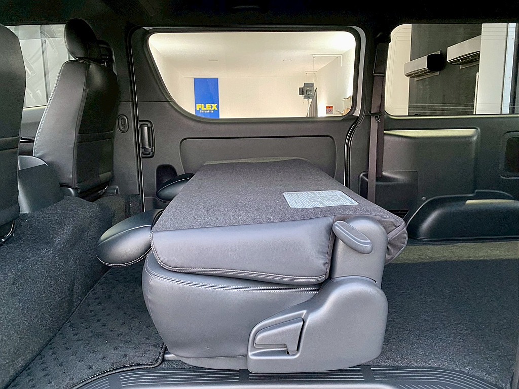 トヨタ ハイエースバン(28枚目)