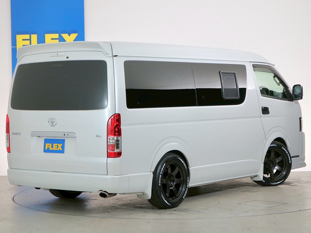 トヨタ ハイエース(5枚目)
