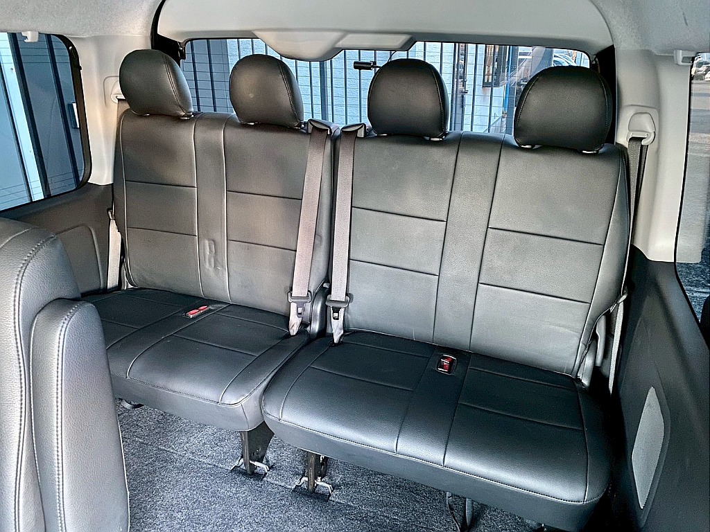 トヨタ ハイエース(26枚目)