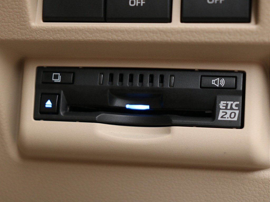 2.0ETC車載器完備！高速走行には必需品！