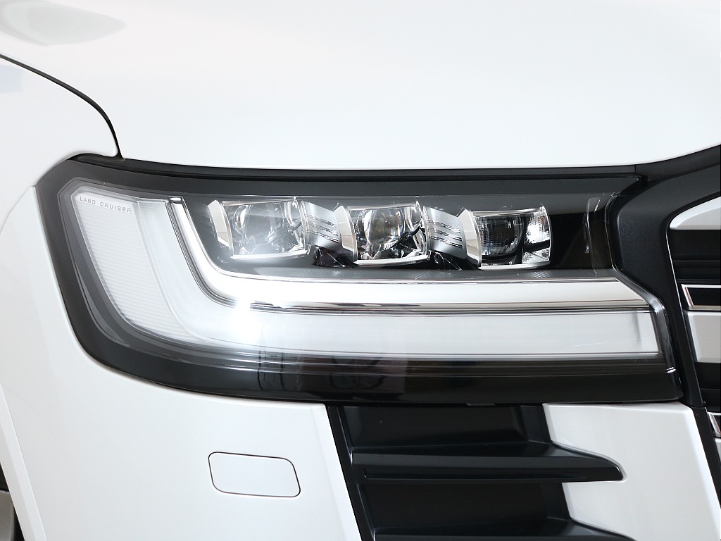 トヨタ ランドクルーザー300(23枚目)